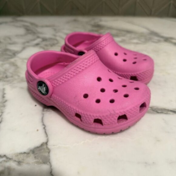 $18 ADD ON Crocs 6c Natives Nike Adidas Zara Vans Converse New Balance - Picture 1 of 4